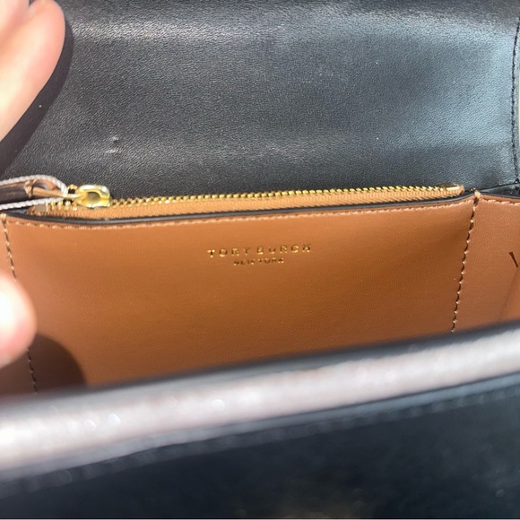 BNWT tory burch eleanor bag in black w gold chain - Picture 7 of 7